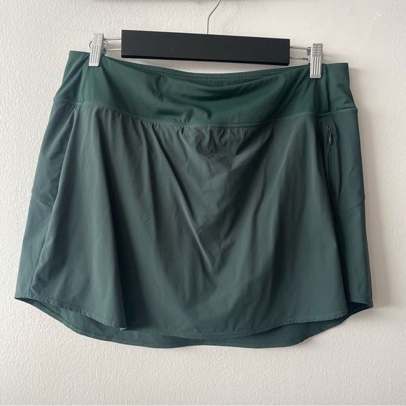 Knix Sport Skort in green - Picture 1 of 13